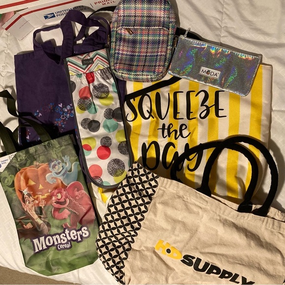 Mystery Box #13 | 7 Items | Tote Bags,  Curling Iron Holder, Cosmetic Bag - Picture 1 of 2